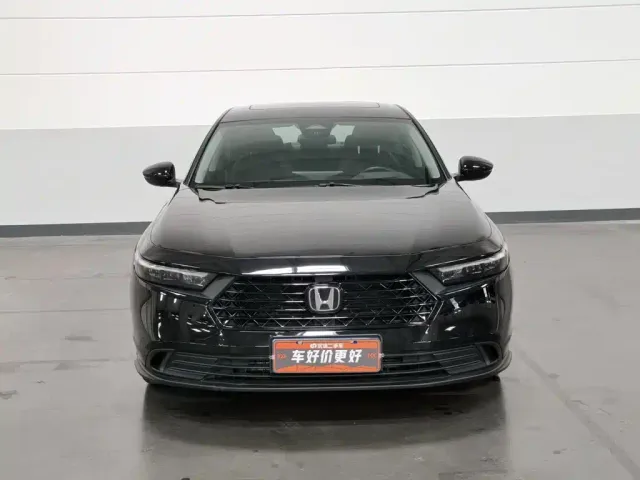 Honda Accord — Фото автомобиля 3