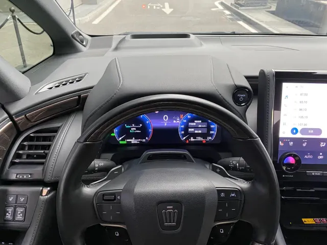Toyota Vellfire — Фото автомобиля 14
