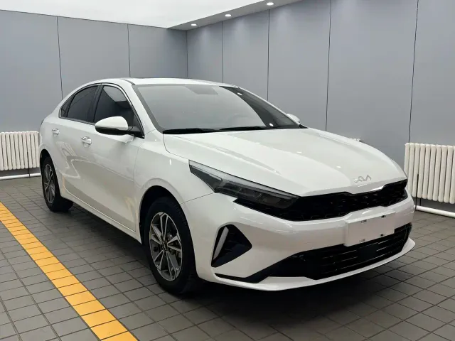 Kia K3 — Фото автомобиля 3