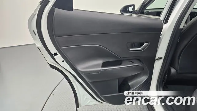 Hyundai Kona SX2 — Фото автомобиля 14