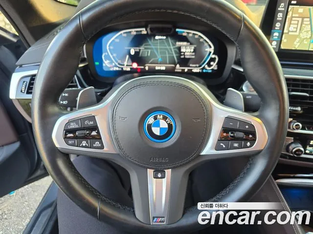 BMW 5 Series G30 — Фото автомобиля 7