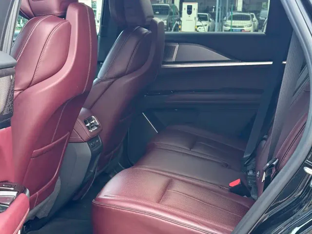 Cadillac XT5 — Фото автомобиля 21