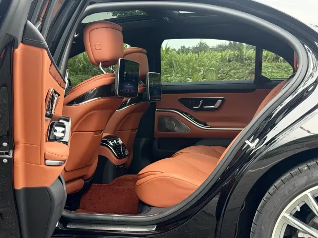 Mercedes-Benz S-Class — Фото автомобиля 14