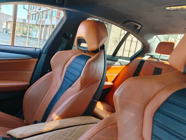 BMW M5 — Фото автомобиля 6