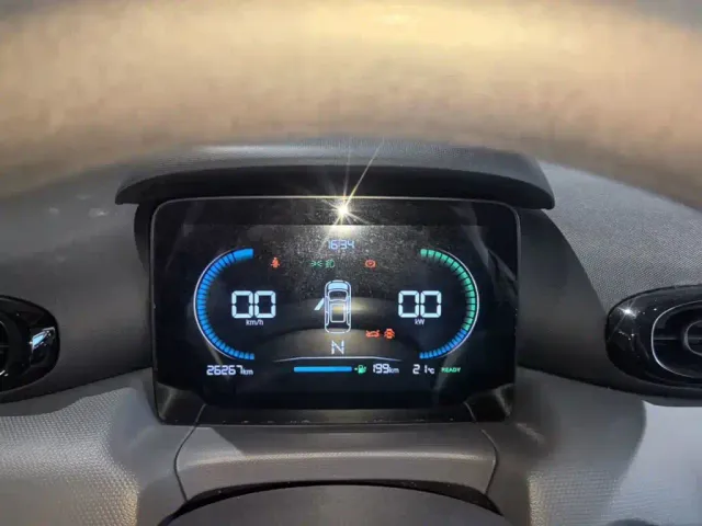 Leapmotor T03 — Фото автомобиля 11