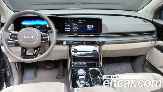 Kia Carnival Generation 4 — Фото автомобиля 10