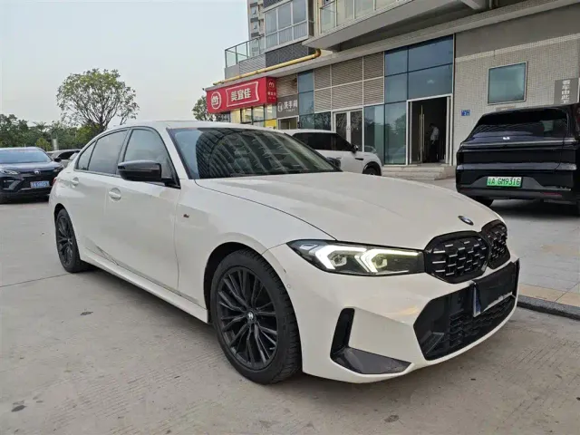 BMW 3 Series — Фото автомобиля 2
