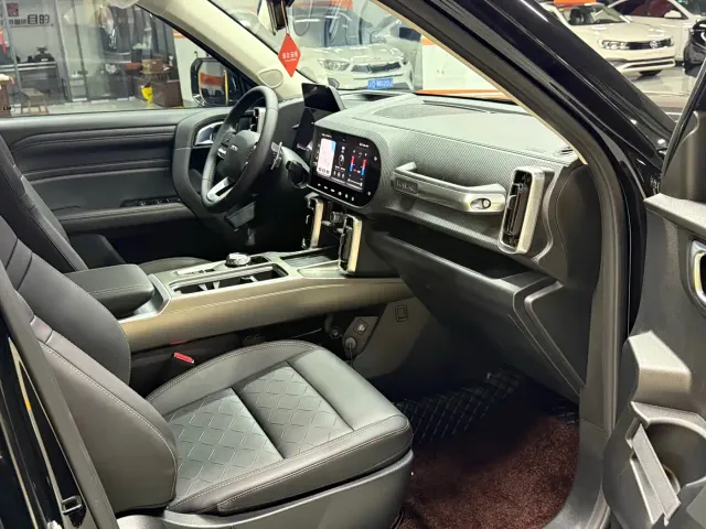 Haval Big Dog — Фото автомобиля 12