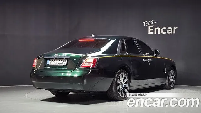 Rolls-Royce Ghost — Фото автомобиля 2