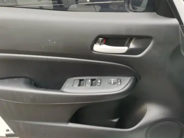 Honda Fit — Фото автомобиля 7