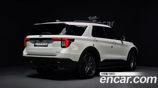 Ford Explorer Generation 6 — Фото автомобиля 2