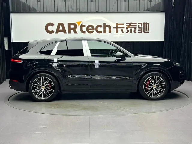 Porsche Cayenne — Фото автомобиля 5