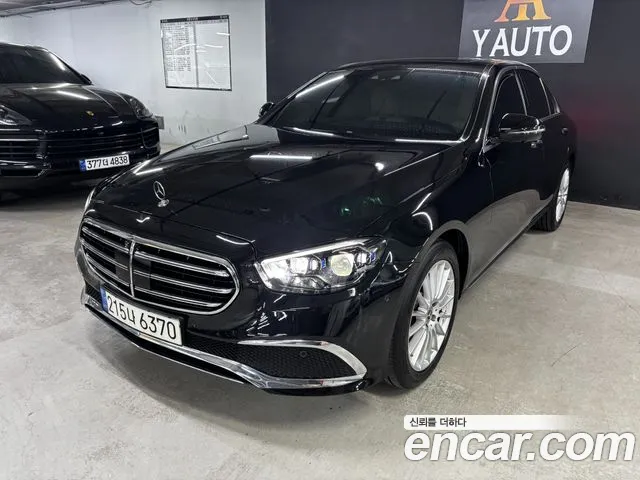 Фотография автомобиля — Mercedes-Benz E-Class