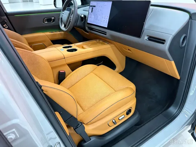 Li Auto i8 — Фото автомобиля 6
