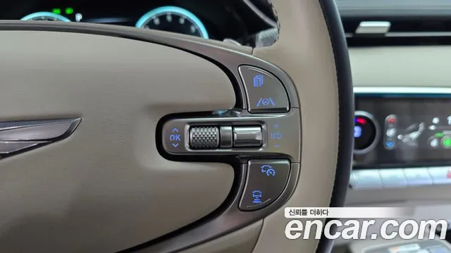 Genesis GV70 — Фото автомобиля 22