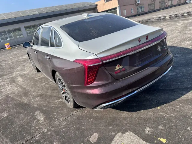 Hongqi H5 — Фото автомобиля 12