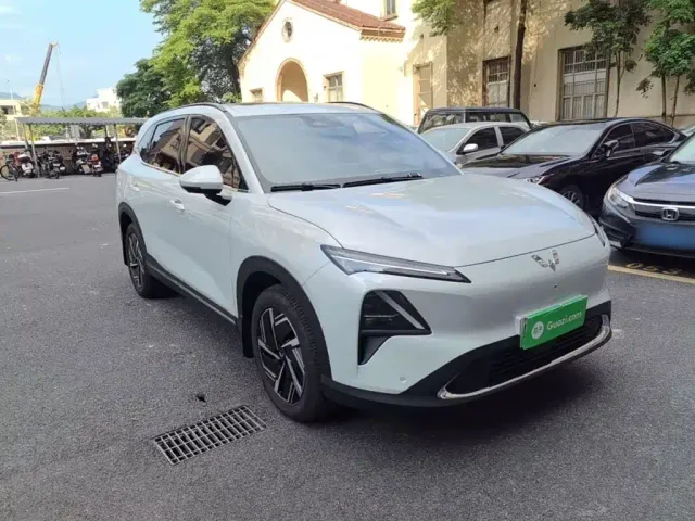 Wuling Starlight S — Фото автомобиля 3