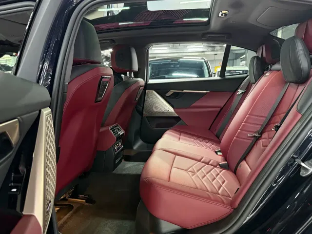 BMW 5 Series — Фото автомобиля 14
