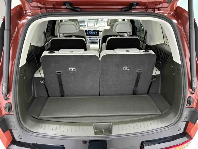 Hyundai Santa Fe — Фото автомобиля 22