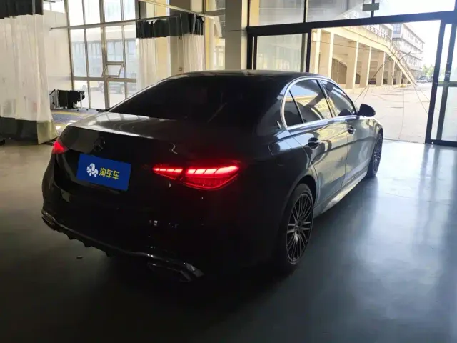 Mercedes-Benz C-Class — Фото автомобиля 3