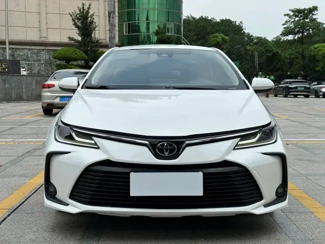 Toyota Corolla — Фото автомобиля 2