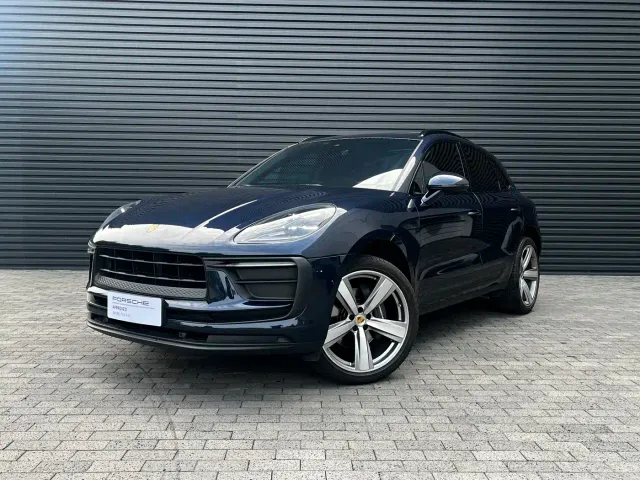 Фотография автомобиля — Porsche Macan