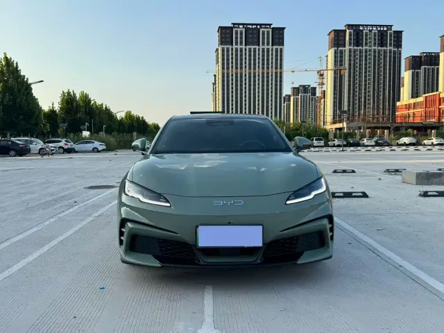 BYD Seal 06 GT — Фото автомобиля 2