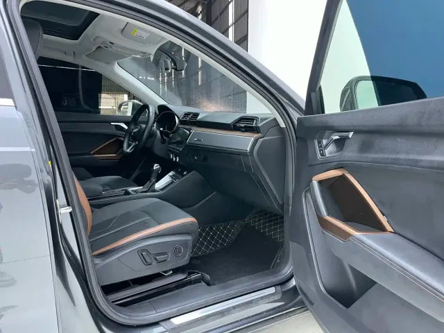 Audi Q3 — Фото автомобиля 30