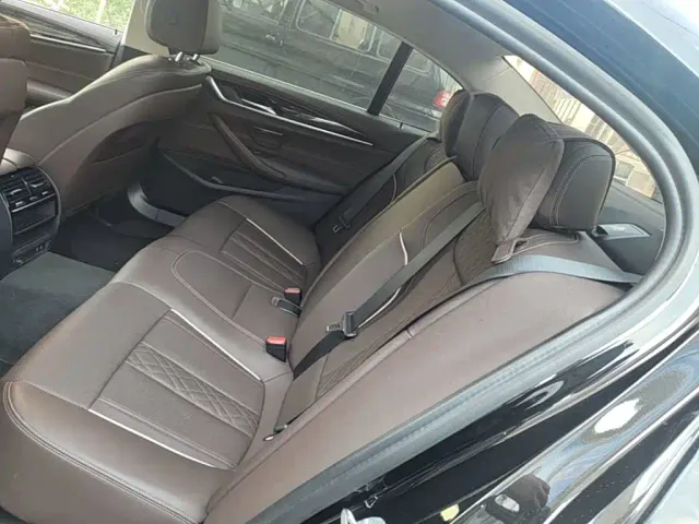 BMW 5 Series — Фото автомобиля 16
