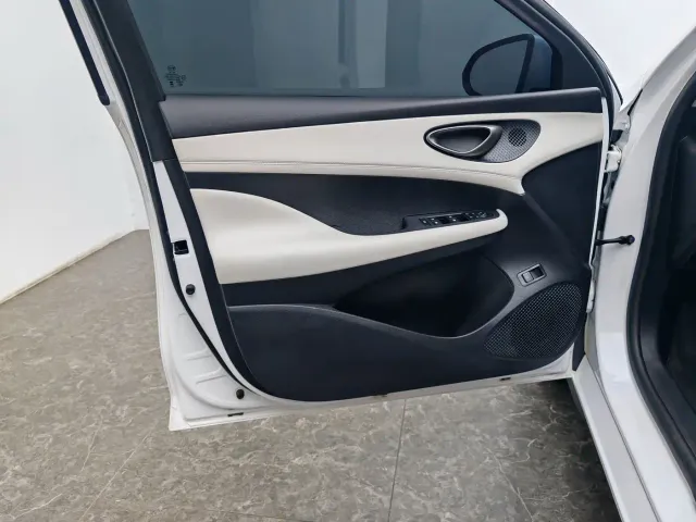 BYD Seal 05 DM-i — Фото автомобиля 19