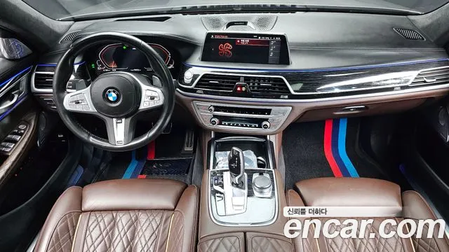 BMW 7-Series — Фото автомобиля 6