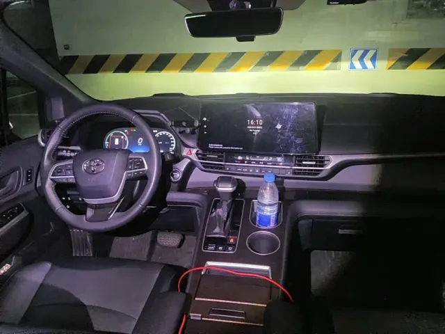 Toyota Granvia — Фото автомобиля 12