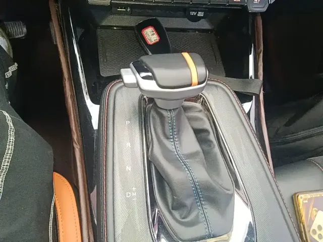 Changan Oushang X5 — Фото автомобиля 9