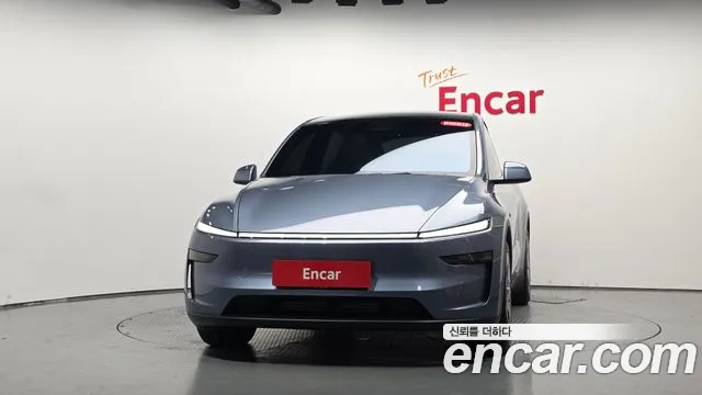Tesla Model Y — Фото автомобиля 2