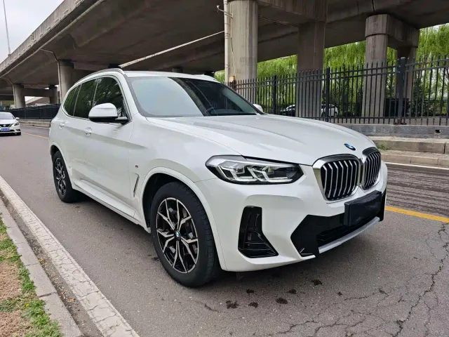 BMW X3 — Фото автомобиля 3