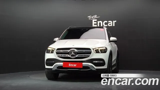 Mercedes-Benz GLE-Class — Фото автомобиля 3