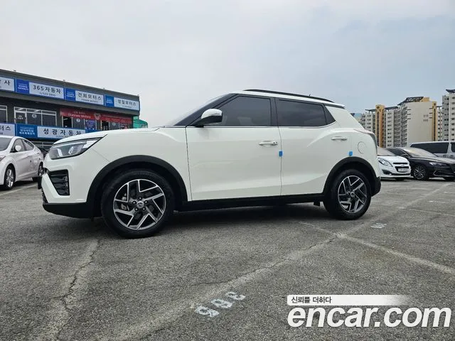 Фотография автомобиля — KGM Tivoli Very New Tivoli