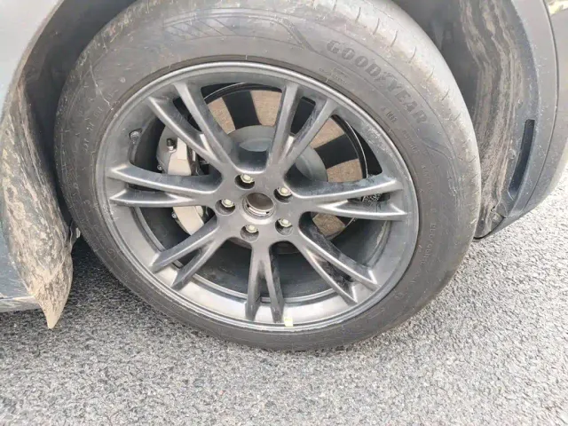 Tesla Model Y — Фото автомобиля 8