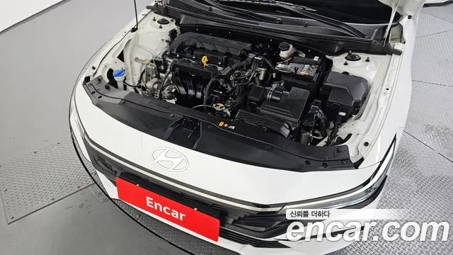Hyundai Avante — Фото автомобиля 9