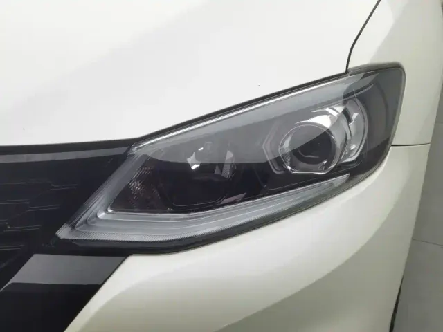 Nissan Tiida — Фото автомобиля 7