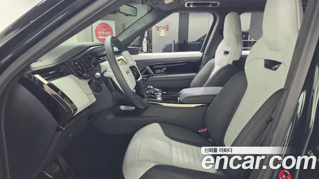 Land Rover Range Rover Sport — Фото автомобиля 3
