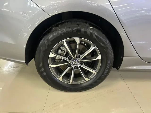 BYD Qin PLUS — Фото автомобиля 24