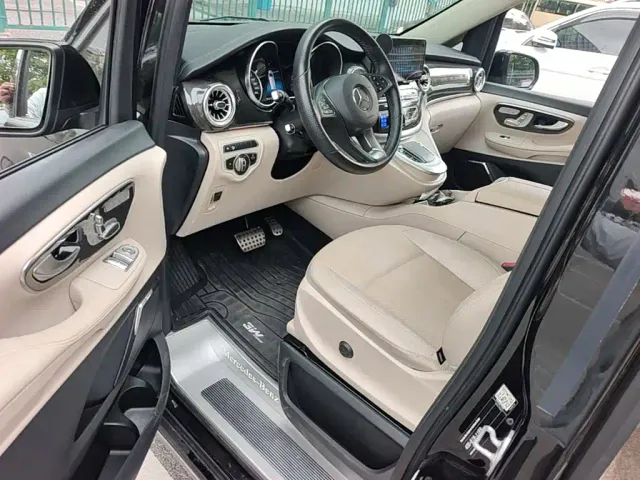 Mercedes-Benz Mercedes-Benz V-Class 2021 V 260 L Long Wheelbase Luxury Edition — Фото автомобиля 12