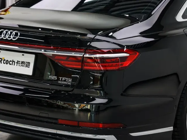 Audi A8 — Фото автомобиля 9