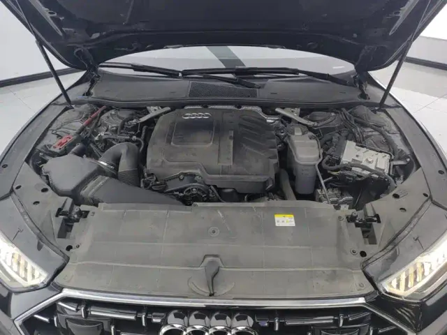Audi A7L — Фото автомобиля 10