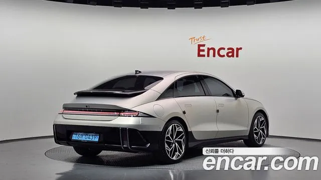 Hyundai Ioniq 6 — Фото автомобиля 2
