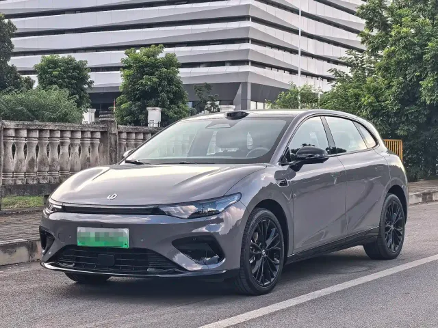 Фотография автомобиля — Leapmotor Lafa 5