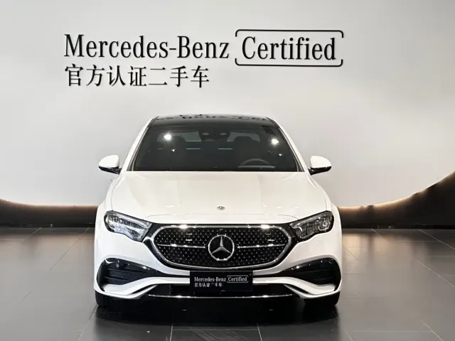 Mercedes-Benz E-Class — Фото автомобиля 2