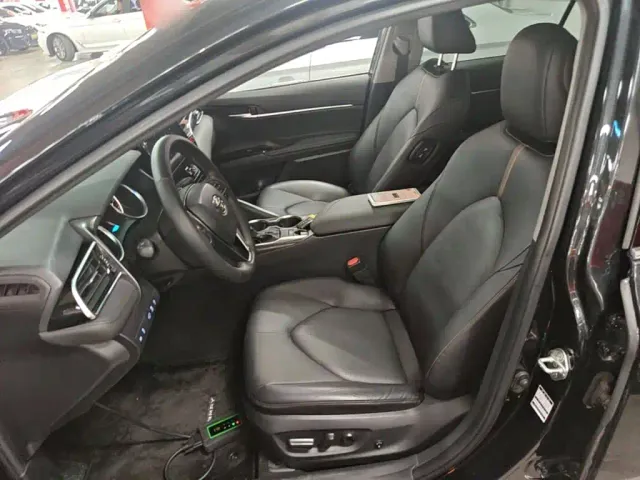 Toyota Camry — Фото автомобиля 14