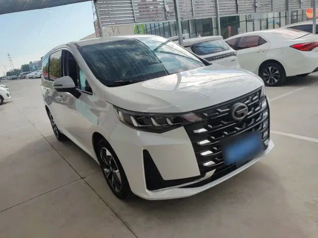 GAC Trumpchi M6 — Фото автомобиля 3
